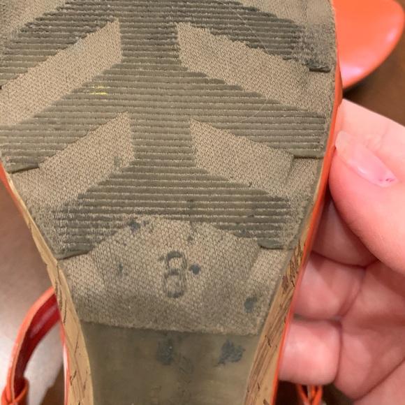 Orange sandals size 8 - Picture 6 of 7